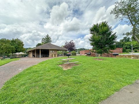 A home in Mccaysville