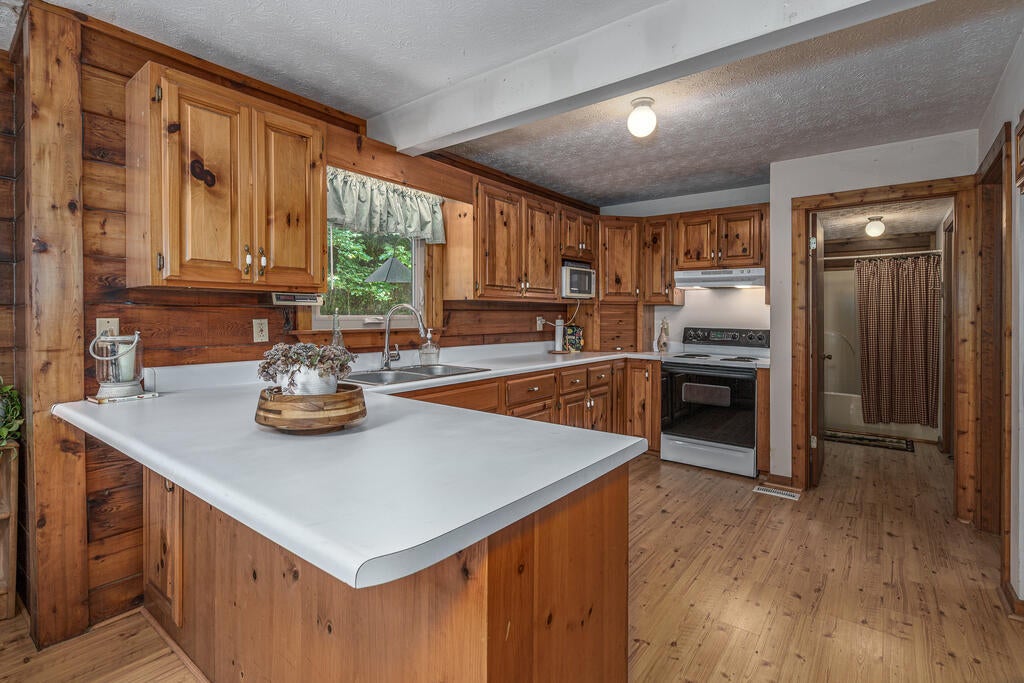 525 Beaver Ridge Road