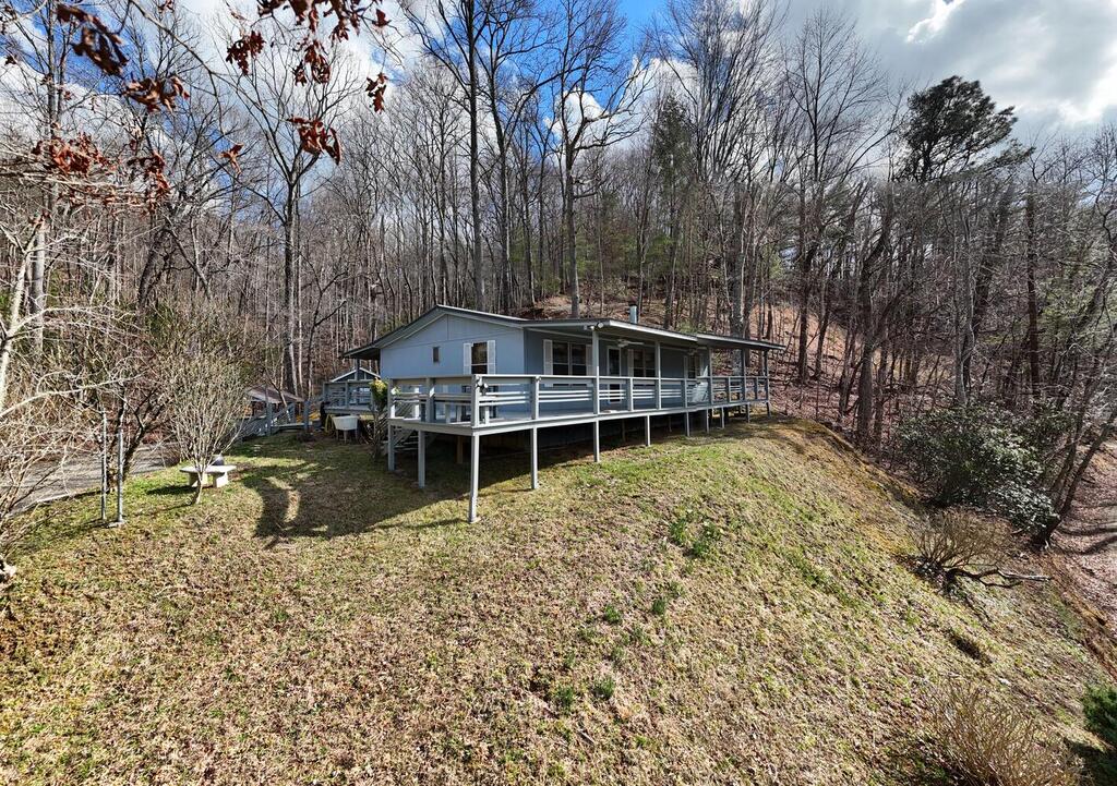 240 Ruby Lake Drive N