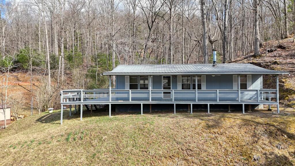240 Ruby Lake Drive N