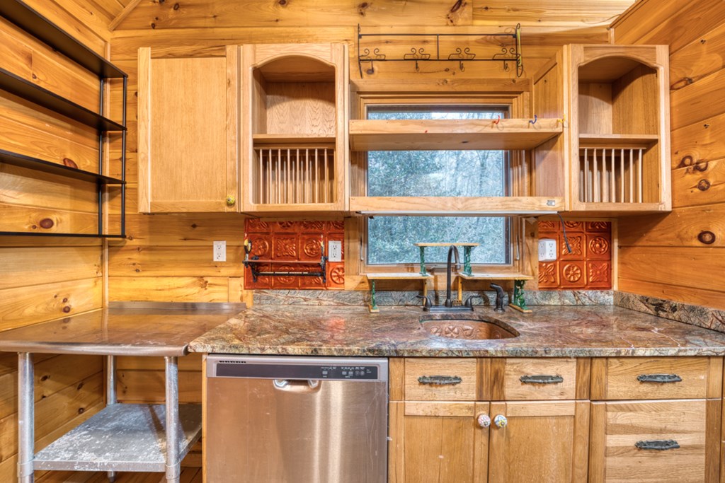 628 Seth Hyatt Road