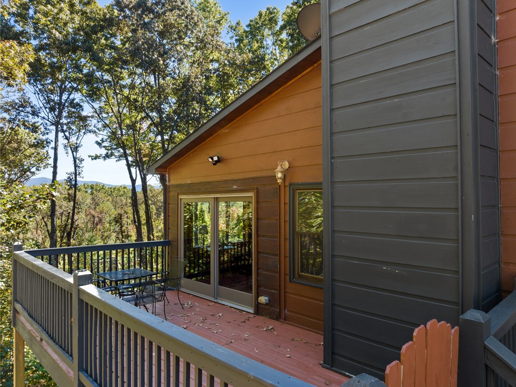 99 Chestnut Hills Lane