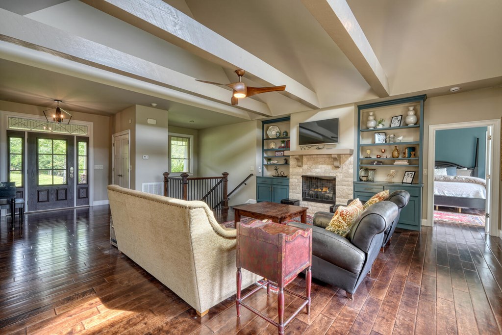 Blairsville, Georgia, 30512, United States, 4 Bedrooms Bedrooms, ,4 BathroomsBathrooms,Residential,Active,2030979
