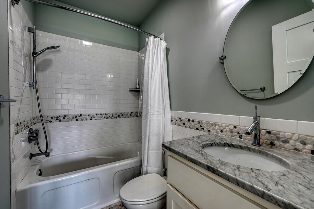 Blairsville, Georgia, 30512, United States, 4 Bedrooms Bedrooms, ,4 BathroomsBathrooms,Residential,Active,2030979