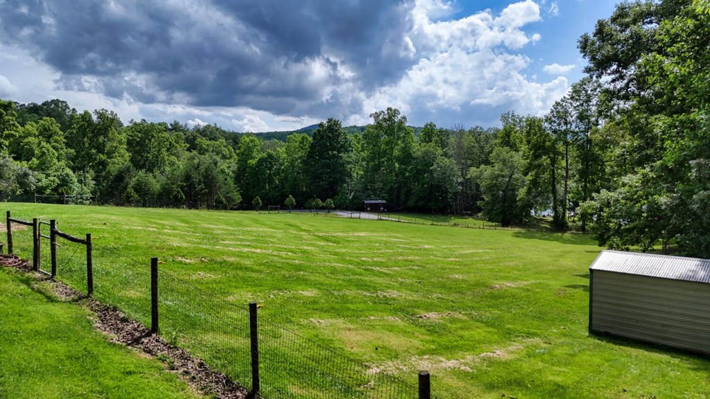 Blairsville, Georgia, 30512, United States, 4 Bedrooms Bedrooms, ,4 BathroomsBathrooms,Residential,Active,2030979