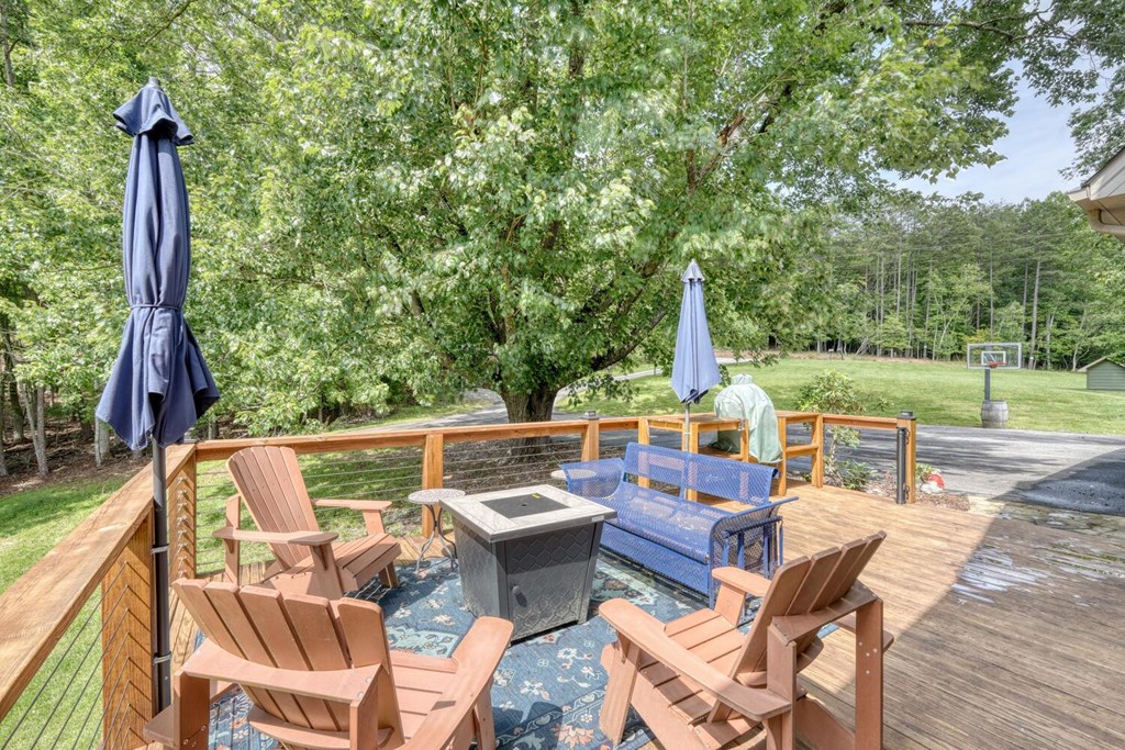 Blairsville, Georgia, 30512, United States, 4 Bedrooms Bedrooms, ,4 BathroomsBathrooms,Residential,Active,2030979