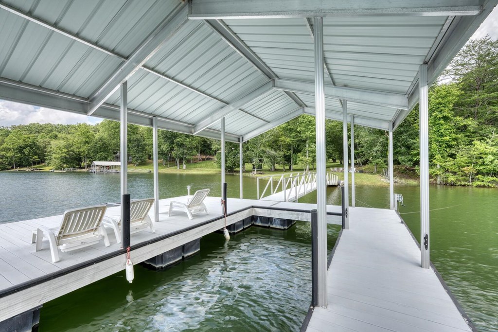 Blairsville, Georgia, 30512, United States, 4 Bedrooms Bedrooms, ,4 BathroomsBathrooms,Residential,Active,2030979
