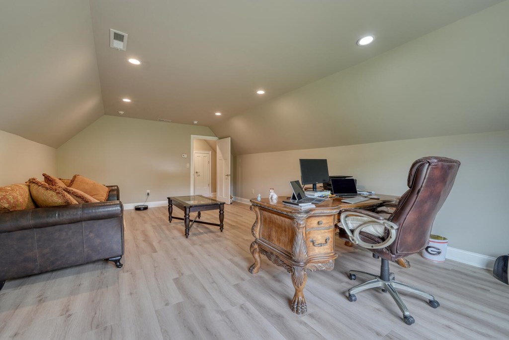 Blairsville, Georgia, 30512, United States, 4 Bedrooms Bedrooms, ,4 BathroomsBathrooms,Residential,Active,2030979