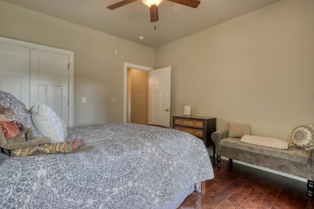 Blairsville, Georgia, 30512, United States, 4 Bedrooms Bedrooms, ,4 BathroomsBathrooms,Residential,Active,2030979