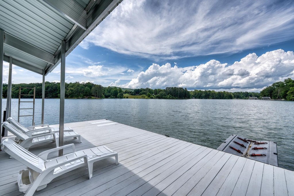 Blairsville, Georgia, 30512, United States, 4 Bedrooms Bedrooms, ,4 BathroomsBathrooms,Residential,Active,2030979