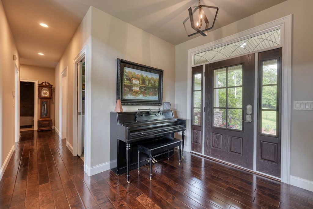 Blairsville, Georgia, 30512, United States, 4 Bedrooms Bedrooms, ,4 BathroomsBathrooms,Residential,Active,2030979