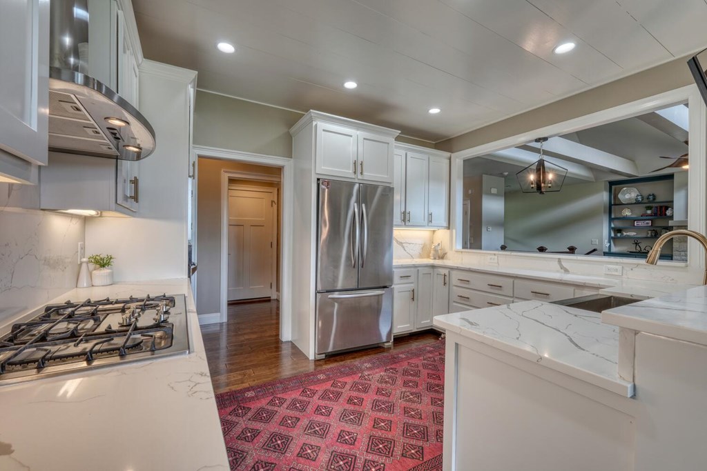 Blairsville, Georgia, 30512, United States, 4 Bedrooms Bedrooms, ,4 BathroomsBathrooms,Residential,Active,2030979