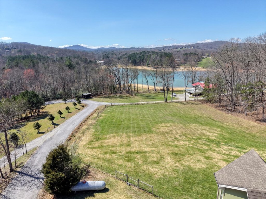 Blairsville, Georgia, 30512, United States, 4 Bedrooms Bedrooms, ,4 BathroomsBathrooms,Residential,Active,2030979