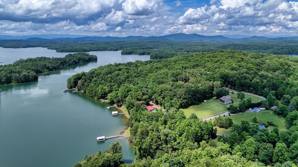Blairsville, Georgia, 30512, United States, 4 Bedrooms Bedrooms, ,4 BathroomsBathrooms,Residential,Active,2030979