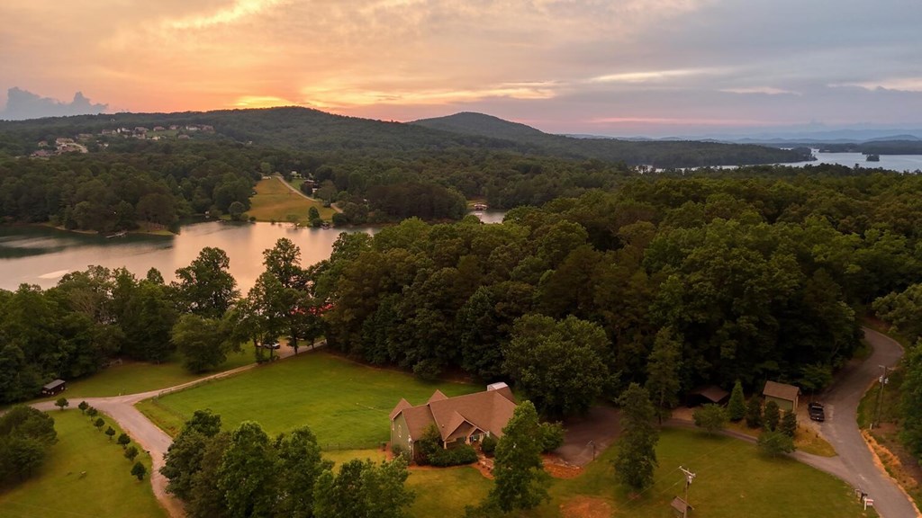Blairsville, Georgia, 30512, United States, 4 Bedrooms Bedrooms, ,4 BathroomsBathrooms,Residential,Active,2030979