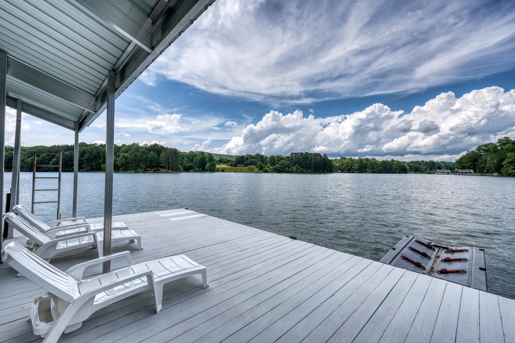 Blairsville, Georgia, 30512, United States, 4 Bedrooms Bedrooms, ,4 BathroomsBathrooms,Residential,Active,2030979