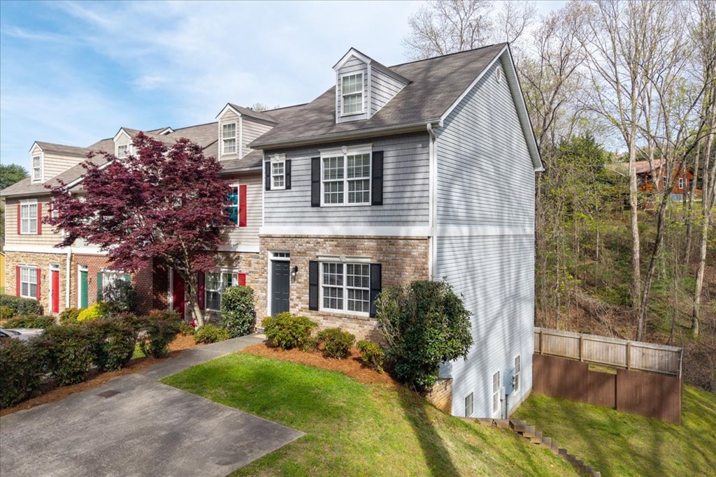 176 Ridgehaven Trail