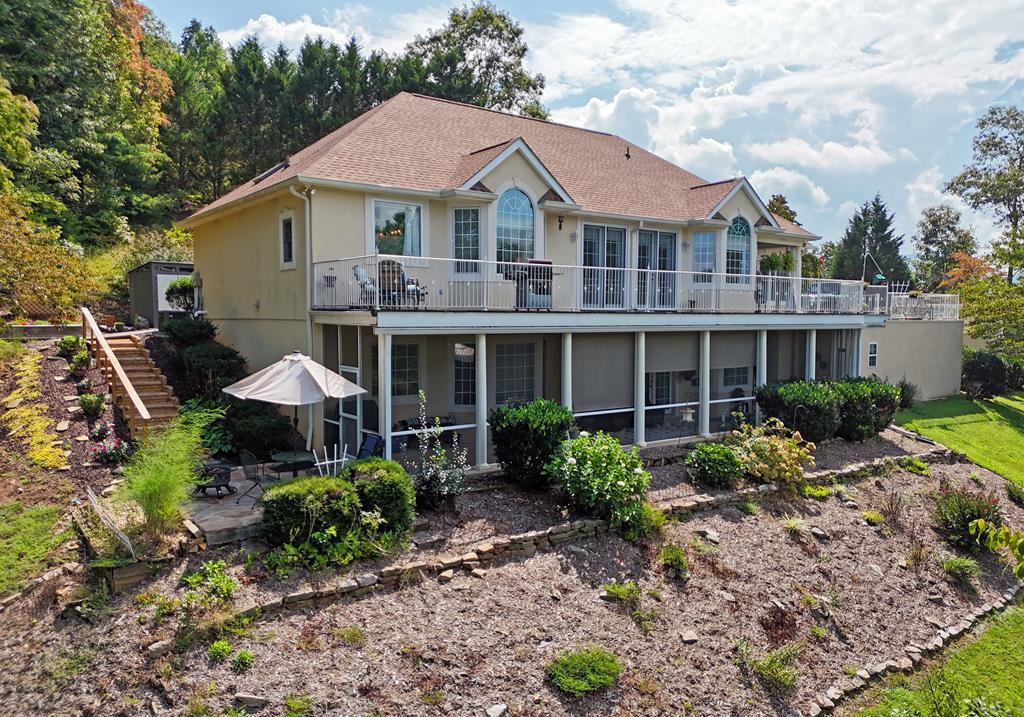 1701 Victoria Woods Drive