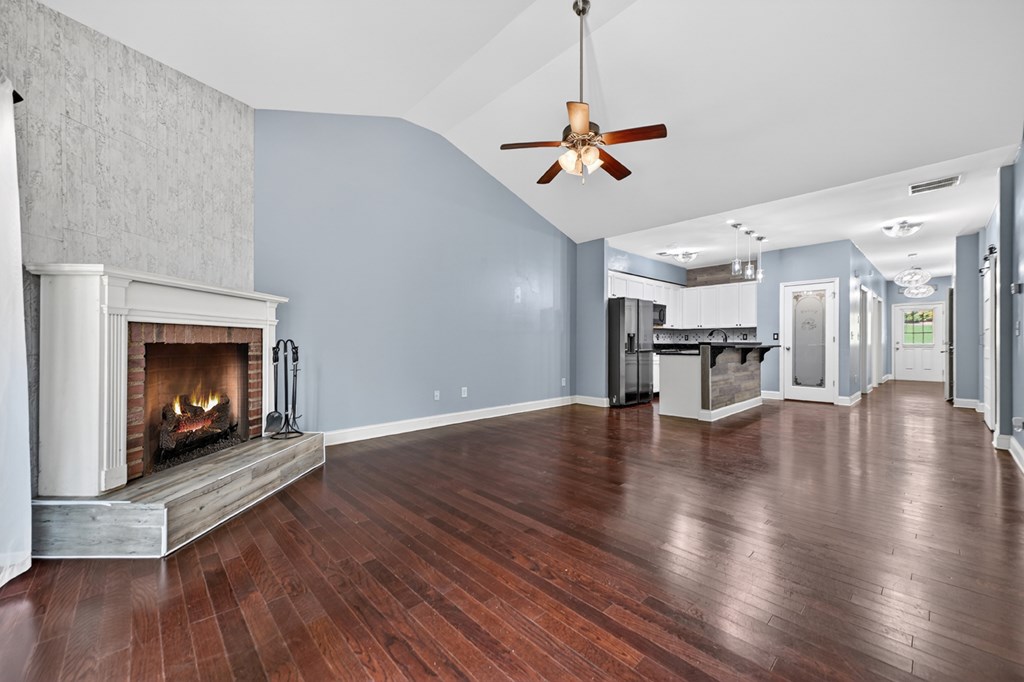 222 Ridgehaven Trail
