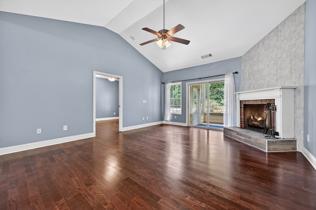 222 Ridgehaven Trail