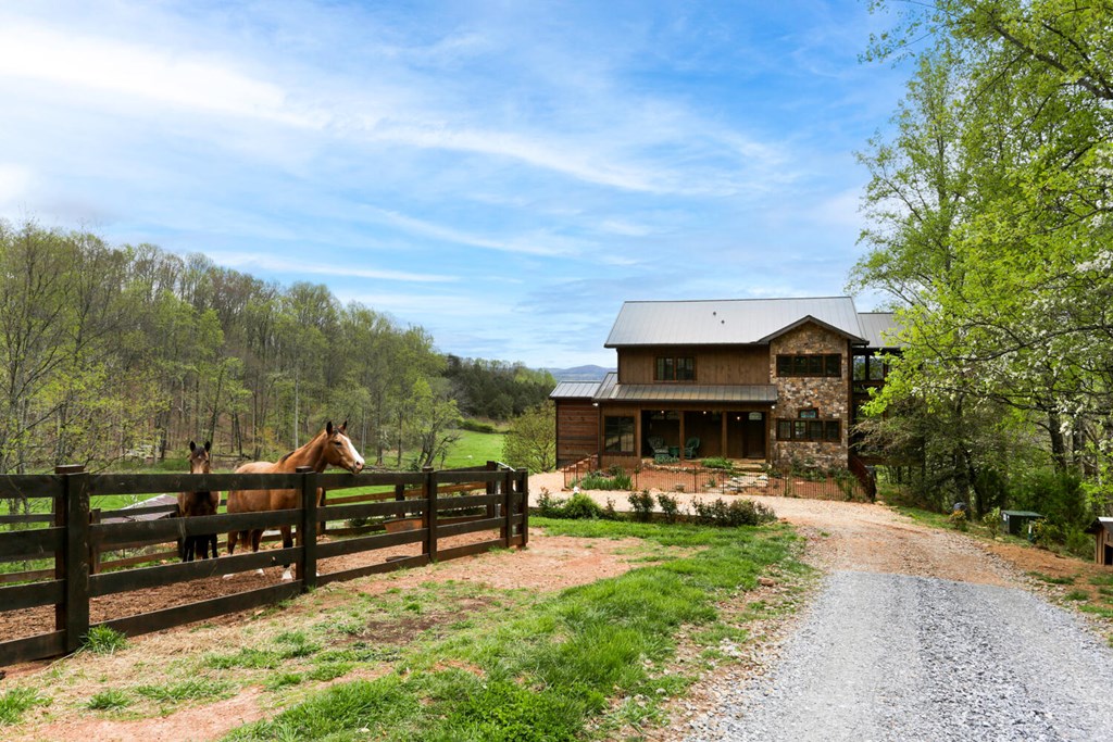 466 Scrougetown Road