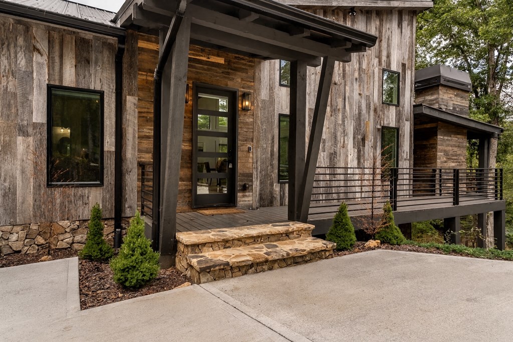 107 Cool Creek Trail