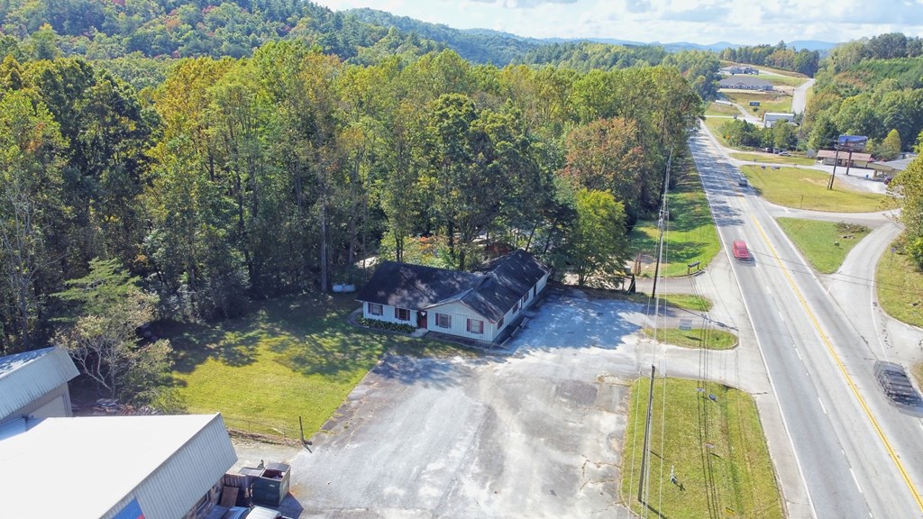 1552 Hwy 411n