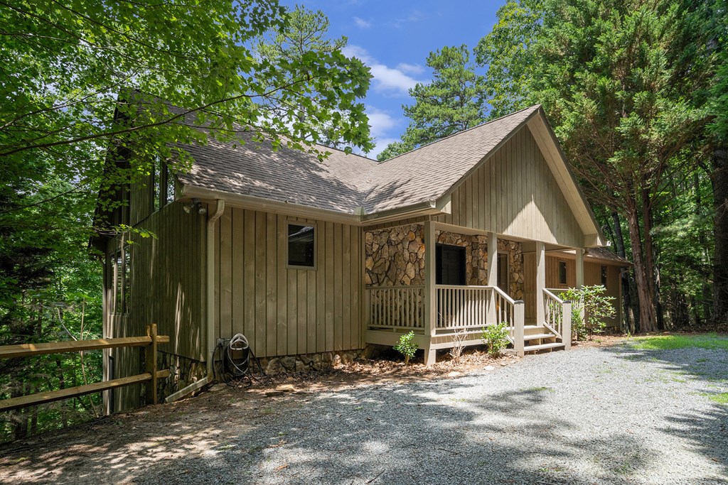 120 Dogwood Terrace