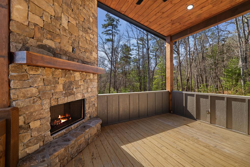 Blue Ridge, Georgia, 30513, United States, 3 Bedrooms Bedrooms, ,4 BathroomsBathrooms,Residential,Active,2034282