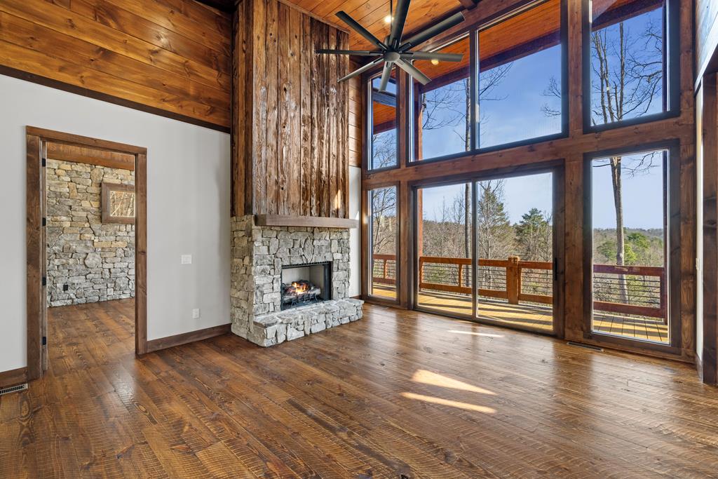 Blue Ridge, Georgia, 30513, United States, 3 Bedrooms Bedrooms, ,4 BathroomsBathrooms,Residential,Active,2034282