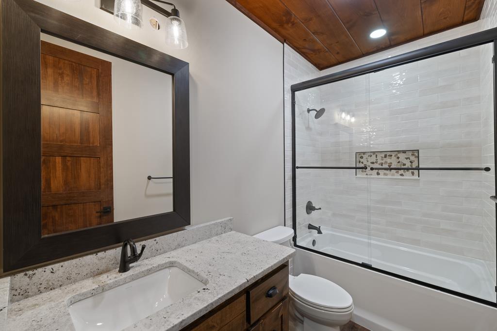 Blue Ridge, Georgia, 30513, United States, 3 Bedrooms Bedrooms, ,4 BathroomsBathrooms,Residential,Active,2034282
