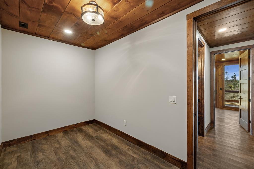 Blue Ridge, Georgia, 30513, United States, 3 Bedrooms Bedrooms, ,4 BathroomsBathrooms,Residential,Active,2034282