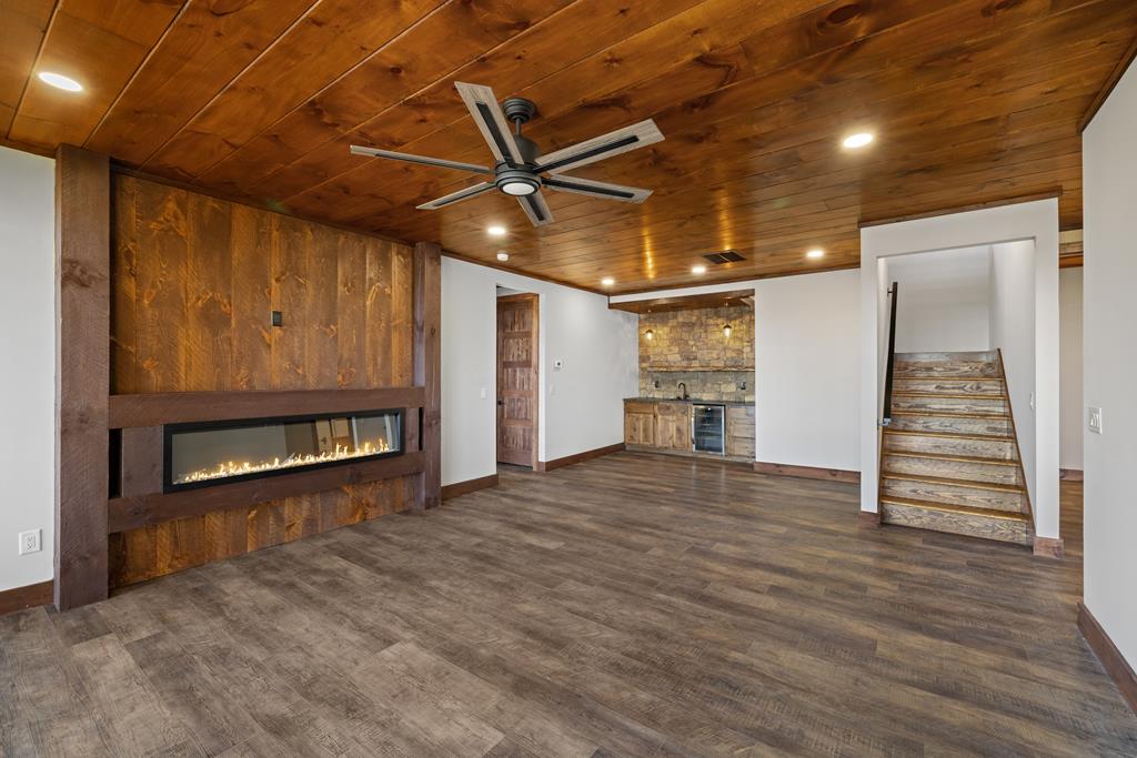 Blue Ridge, Georgia, 30513, United States, 3 Bedrooms Bedrooms, ,4 BathroomsBathrooms,Residential,Active,2034282