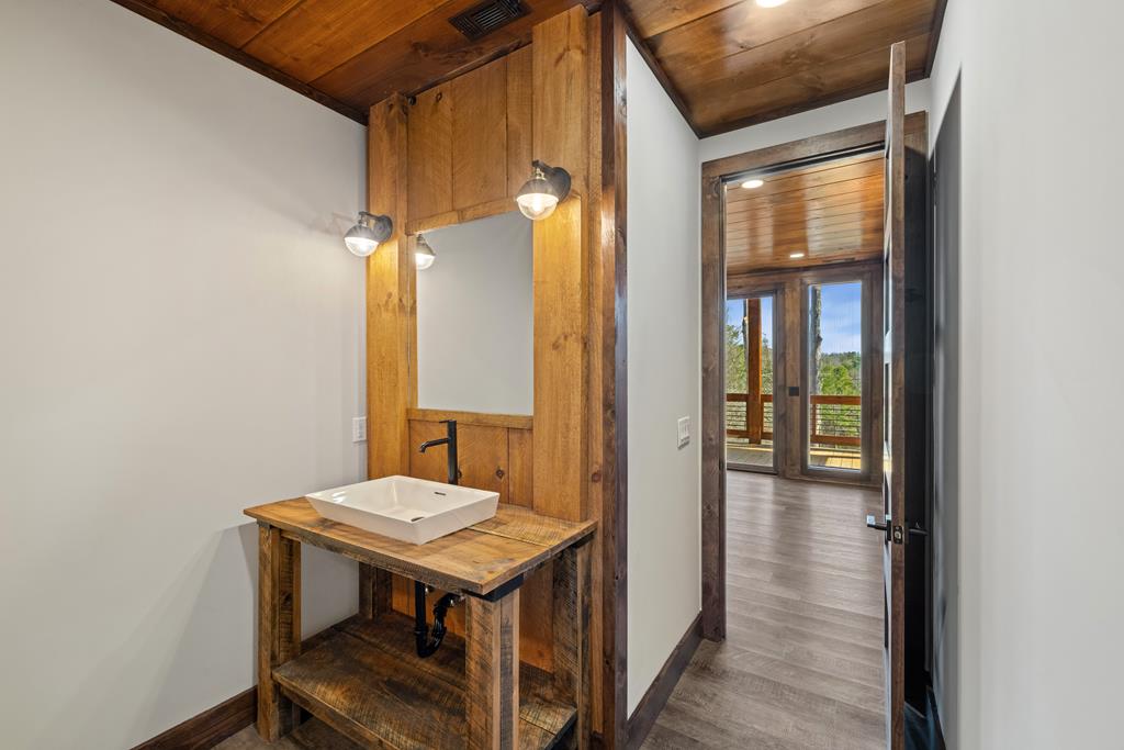 Blue Ridge, Georgia, 30513, United States, 3 Bedrooms Bedrooms, ,4 BathroomsBathrooms,Residential,Active,2034282