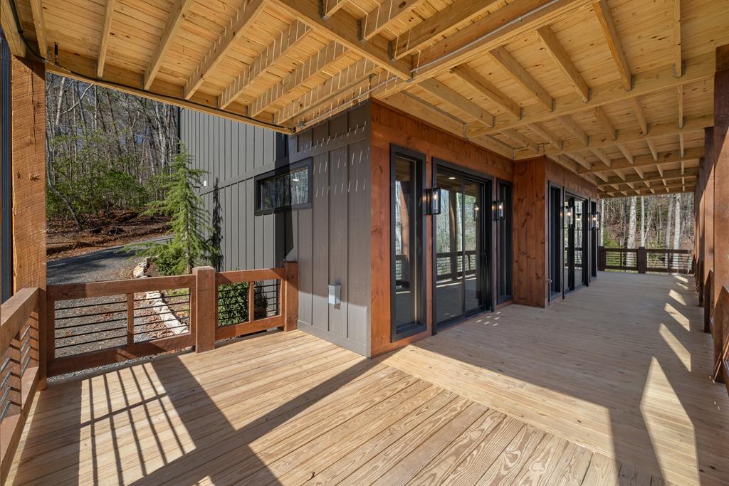 Blue Ridge, Georgia, 30513, United States, 3 Bedrooms Bedrooms, ,4 BathroomsBathrooms,Residential,Active,2034282