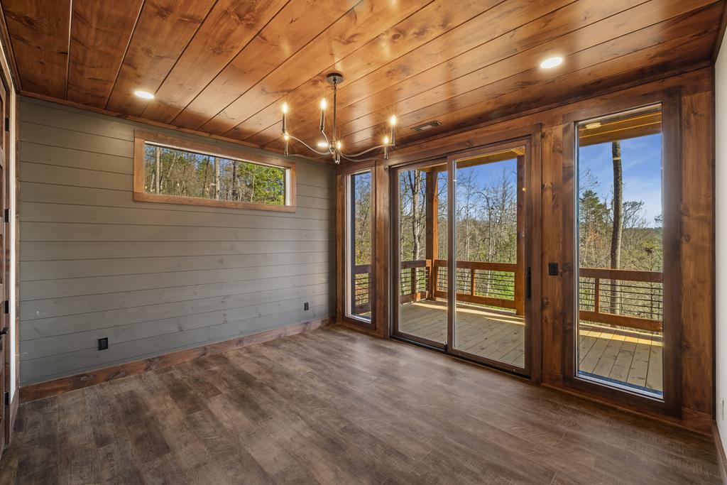 Blue Ridge, Georgia, 30513, United States, 3 Bedrooms Bedrooms, ,4 BathroomsBathrooms,Residential,Active,2034282