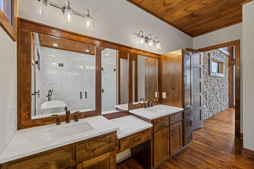 Blue Ridge, Georgia, 30513, United States, 3 Bedrooms Bedrooms, ,4 BathroomsBathrooms,Residential,Active,2034282