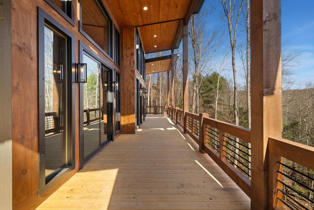 Blue Ridge, Georgia, 30513, United States, 3 Bedrooms Bedrooms, ,4 BathroomsBathrooms,Residential,Active,2034282