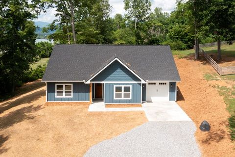 A home in Hayesville