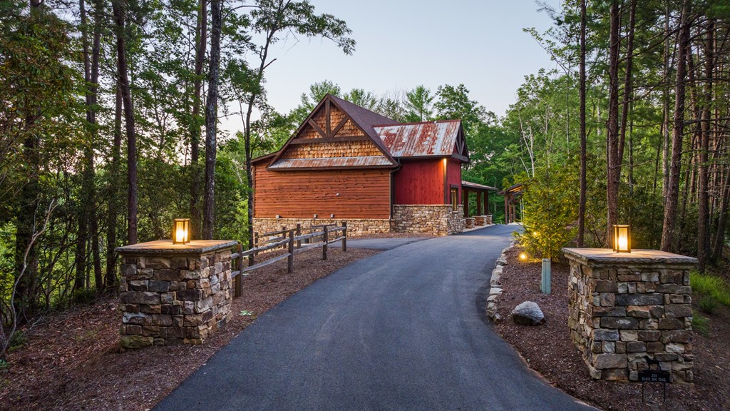 351 Black Dog Trail