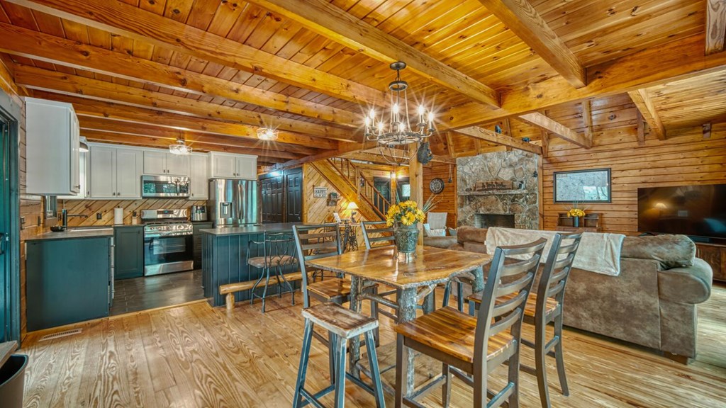 1227 Garland Dr
