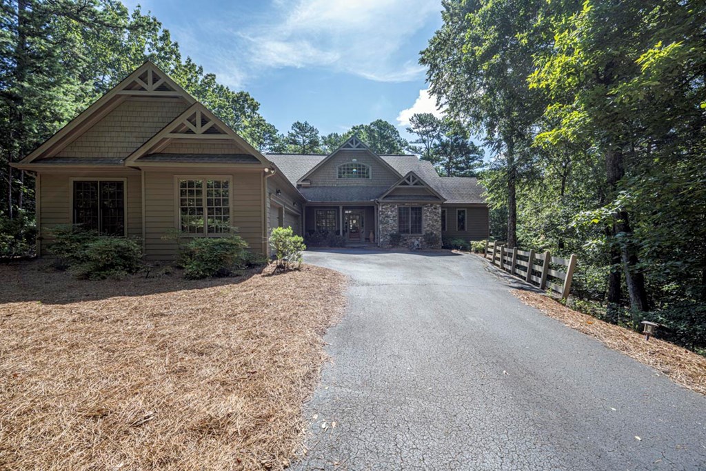 210 Cherokee Way