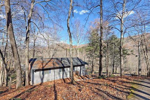 A home in Hayesville