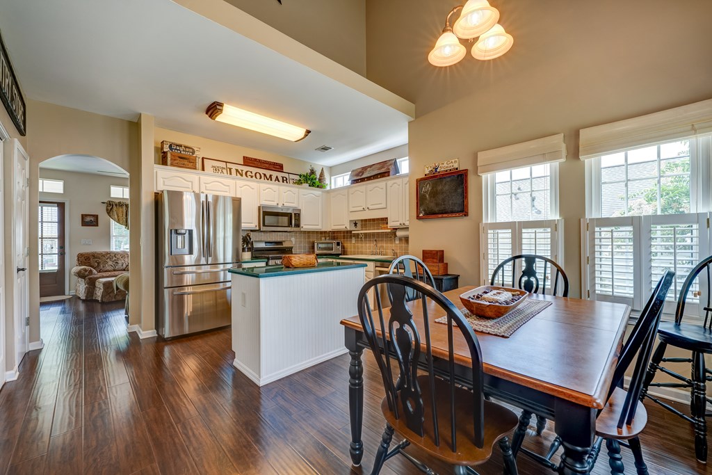 202 Evergreen Trace