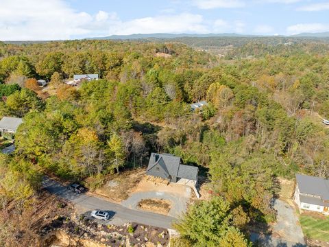 A home in Ellijay