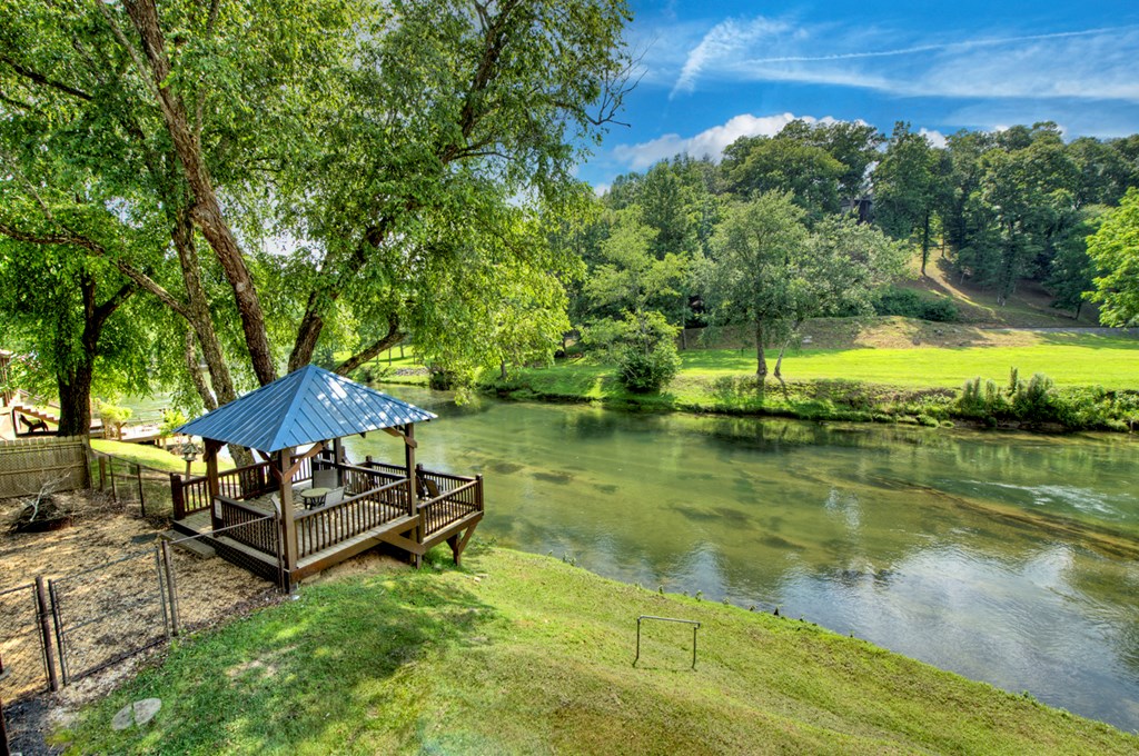 946 Fish Trap Trail