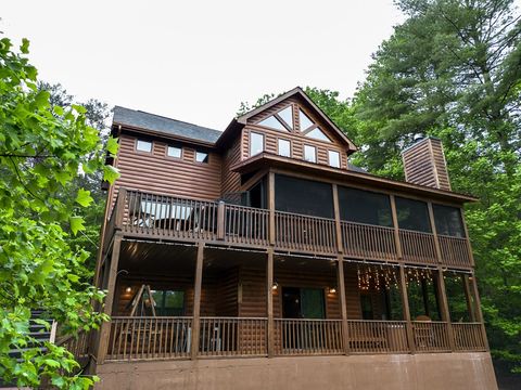 A home in Mineral Bluff