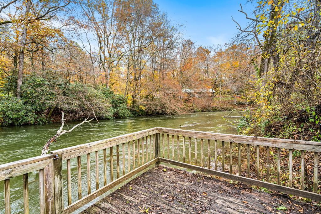 251 Rivers Edge Drive