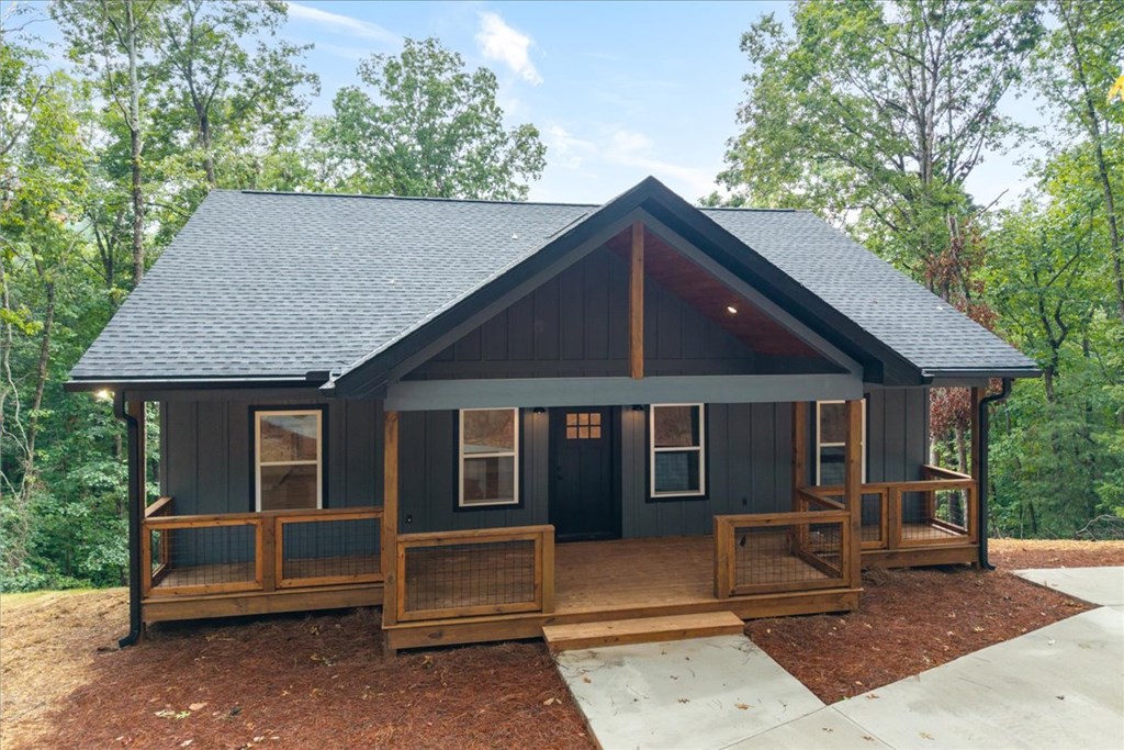 3240 Newport Drive