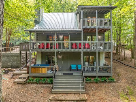 93 Amy Lane Ellijay GA 30540